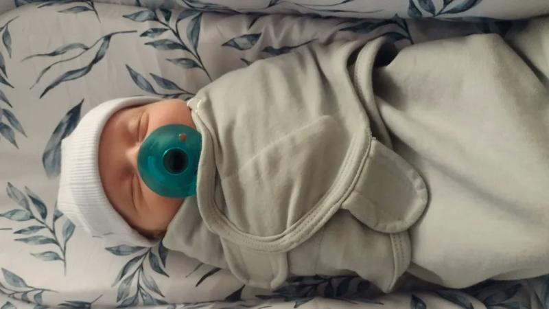 Nace bebé en EE.UU. tras 30 años congelado; el embrion es de 1994