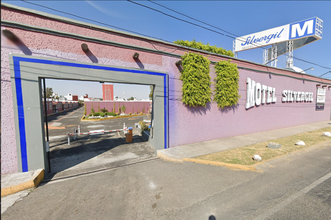 Hallan cuerpo en habitación del Motel Silvergirl en la Puebla-Atlixco
