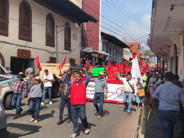 Exigen colonias de Huauchinango respuestas a demandas de obras