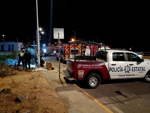 Ebrio se lanza desde puente en Atlixco