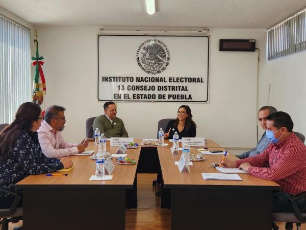 Sale Ignacio Calderón del INE en Atlixco