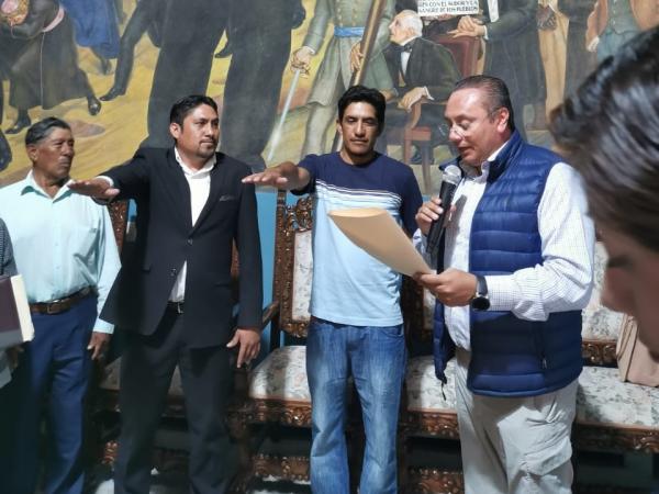 Ratifica Cabildo a Inspector de Huixaxtla