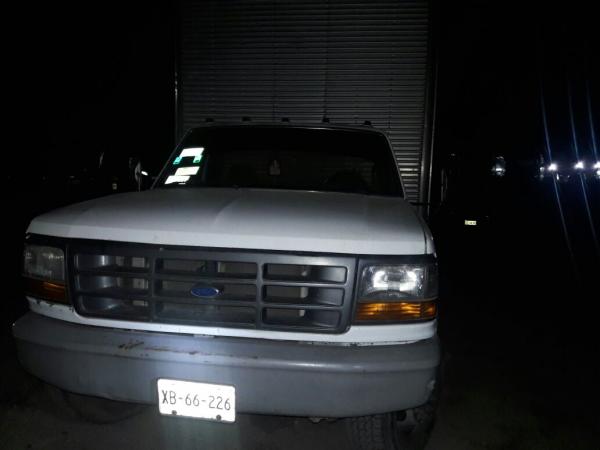 Aseguran en Texmelucan pipa y camioneta con combustible robado; hubo un detenido image 4