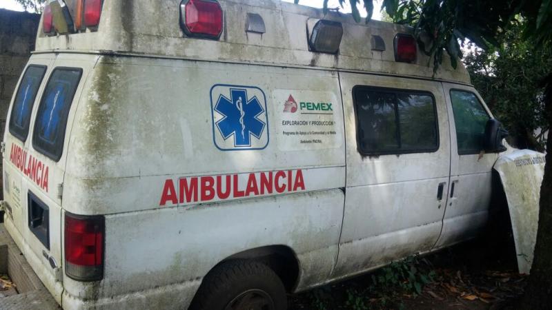 En talleres abandonan patrullas y ambulancia de Z. Mena image 3