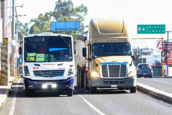 Inician ajustes en rutas de transporte público por construcción de Viaducto en Chiautempan