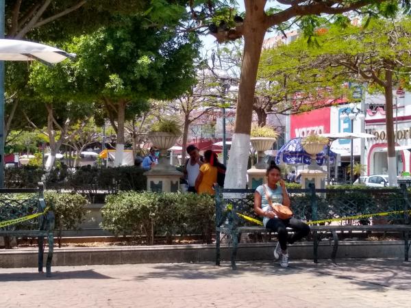 Tehuacanenses ignoran sana distancia sin que la policía pueda intervenir image 1