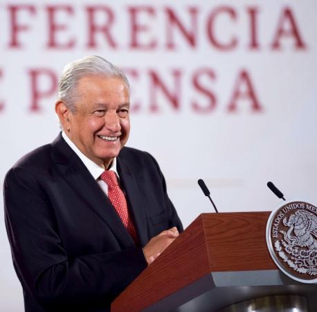 El fiscal sí se puede mantener en el cargo: AMLO