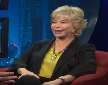 Uno viene al mundo a perderlo todo; hay que tratar de vivir en el presente: Isabel Allende