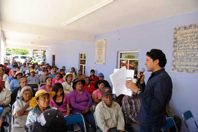 Entrega José Juan fertilizante y presenta programa en apoyo al campo image 3