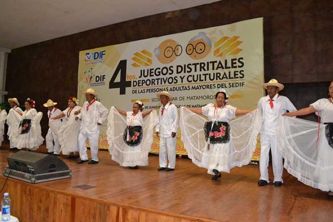 Celebran en Izúcar juegos de las personas de la tercera edad image 2