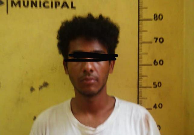 Detienen a ladrón de casas con arma blanca en Izúcar