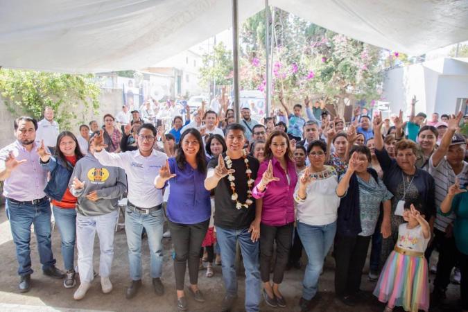 Conoce Lalo Rivera la entidad, le recuerdan anécdotas en Atzompa y Tecuanipan