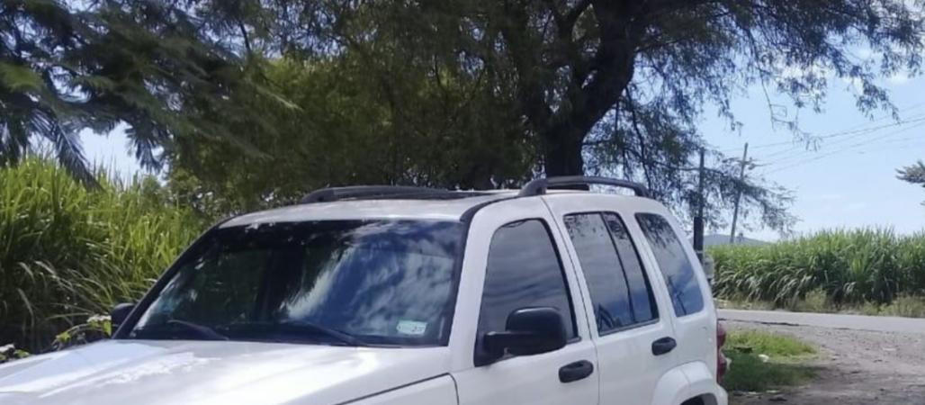 Roban camioneta en Chietla y la dejan en Atlixco