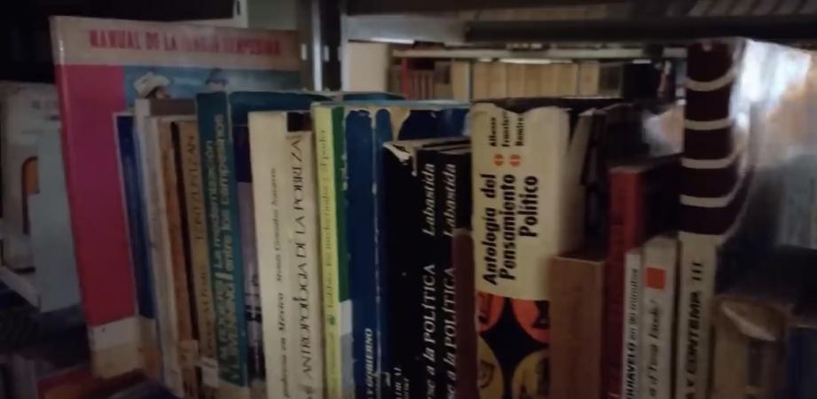 Pese a pandemia e internet aumentan préstamos de libros en biblioteca de Atlixco