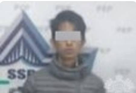 Cae Carlos con 33 dosis de marihuana en calles de Puebla capital image 1