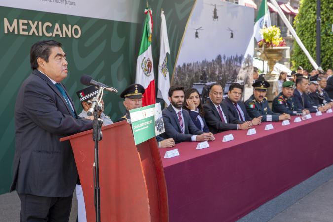 México tiene un ejército leal: Barbosa Huerta