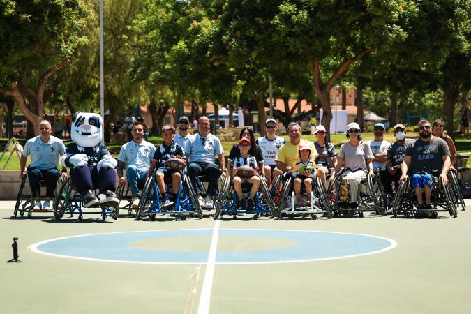 Monterrey realizó un ejercicio de actividad social en California