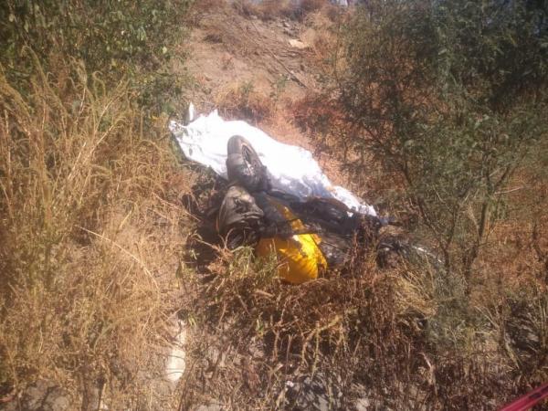 Hallan a joven desaparecido; se fue con todo y moto a barranca de Coxcatlán