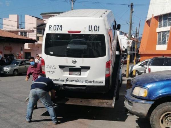 Por incumplimiento, SMT asegura unidades del transporte en 5 municipios poblanos
