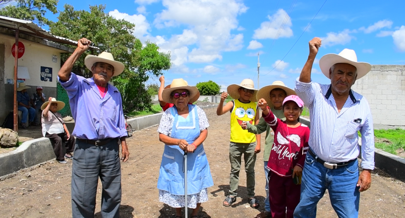 Pavimentan 4 mil metros de vialidades en Ahuatempan