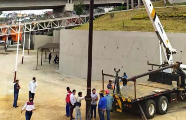 Voladores de la Sierra denuncian que es inseguro el palo volador instalado