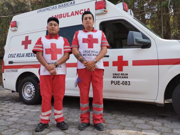 En menos de 48 horas paramédicos reciben segundo bebé en ambulancia de Cruz Roja