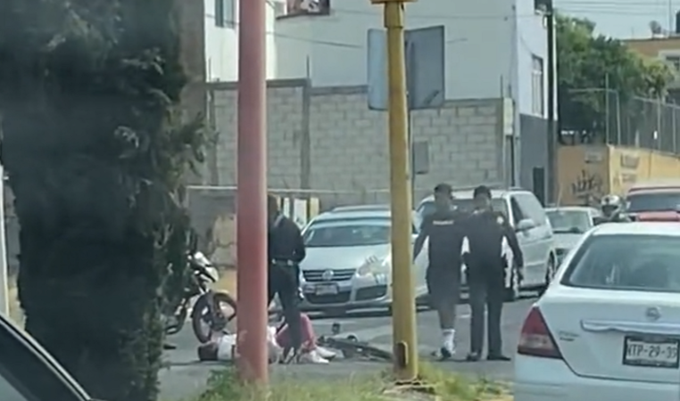 Policía municipal atropella a mujer en San Pedro Cholula