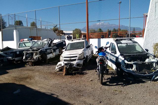 Venderán como chatarra 12 patrullas de Texmelucan