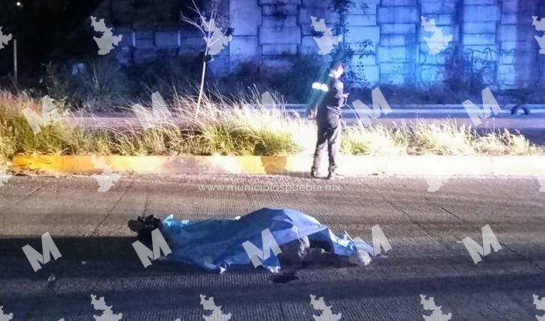 Hombre quiso cruzar la Atlixcáyotl y termina atropellado