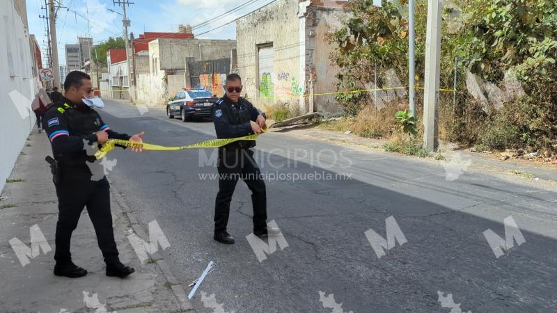 Hallan cadáver putrefacto en terreno baldío en el barrio de San Matías
