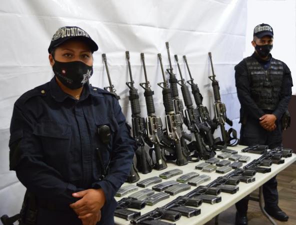 Equipan a Policía Municipal de Huejotzingo