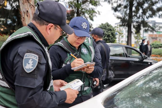 Bala perdida asesina a niña de Azumiatla