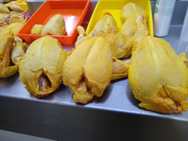 Se incrementa 35% el precio del pollo en Tehuacán