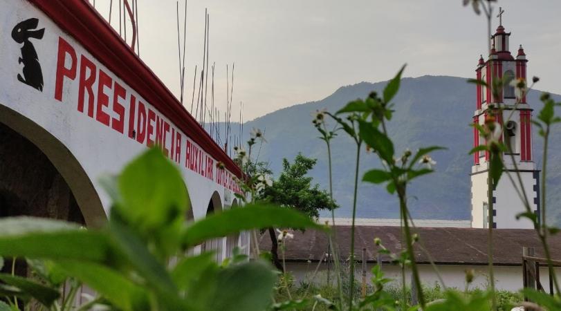 Entregan apoyos a cambio de votos para reelegir a edil de Chiconcuautla