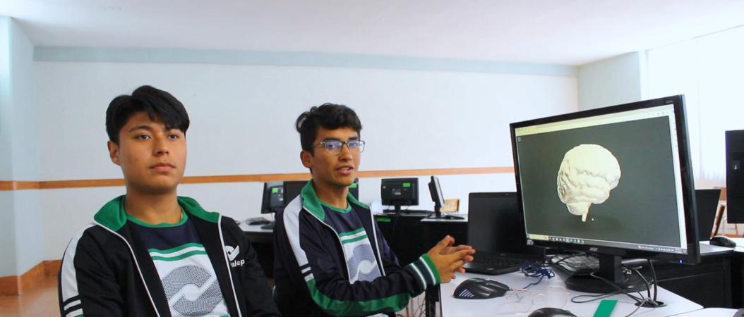 Alumnos de CONALEP III de Puebla modelan en 3D órganos humanos mediante software