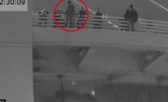 Policías evitan que joven se aventara de puente en bulevar Valsequillo