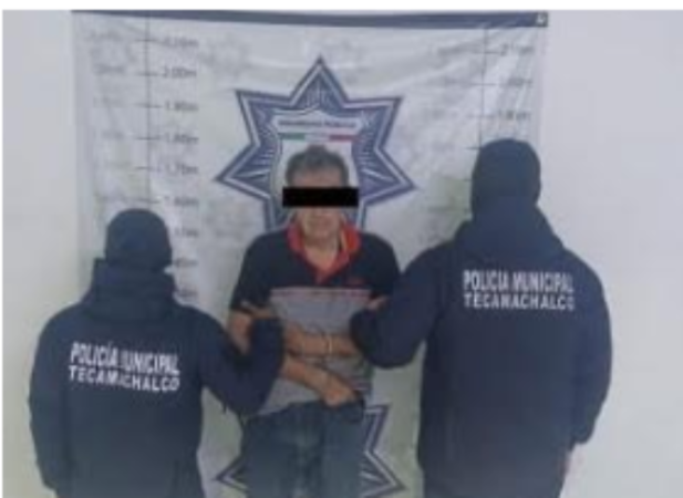 Policías detienen a sujeto acusado de robo a mano armada en Tecamachalco