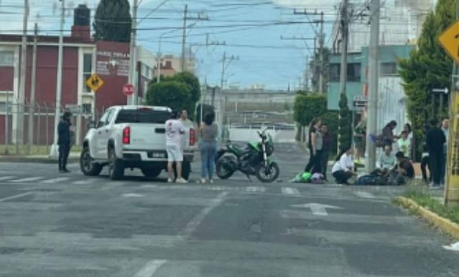 Motociclista se accidente en la colonia Valle Dorado