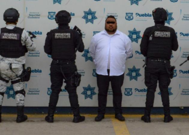 Cae El Chango en Puebla por narcomenudeo, venta de armas y trata de personas