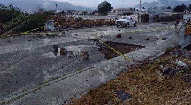 A punto de colapsar puente en Libres image 1