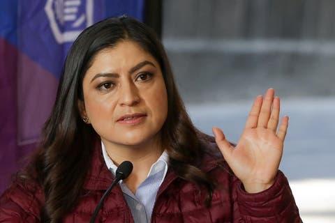 Alcaldesa pide a Eduardo Rivera no recurrir a deuda pública