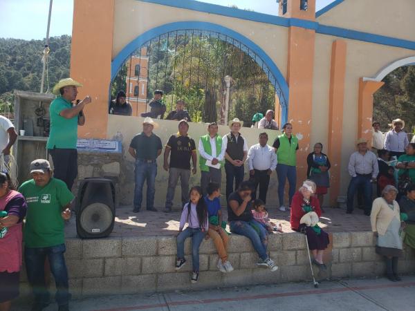 Apoyan a Tepole y a Kuri en Santa Catarina, Tehuacán