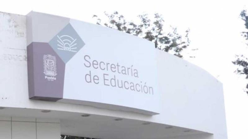 Maestros exigen la salida de directora de Educación Especial en Puebla