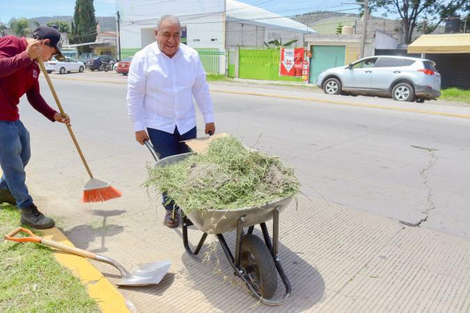 En Amozoc hay jardineros de corazón: Severiano de la Rosa