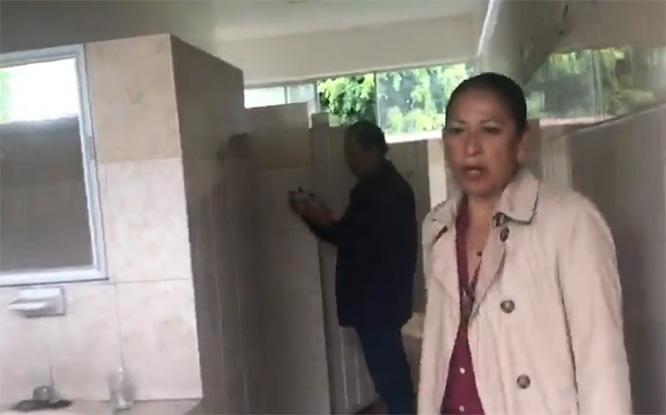 Protestan por acoso y favoritismo laboral en el CETis 67 de Cholula