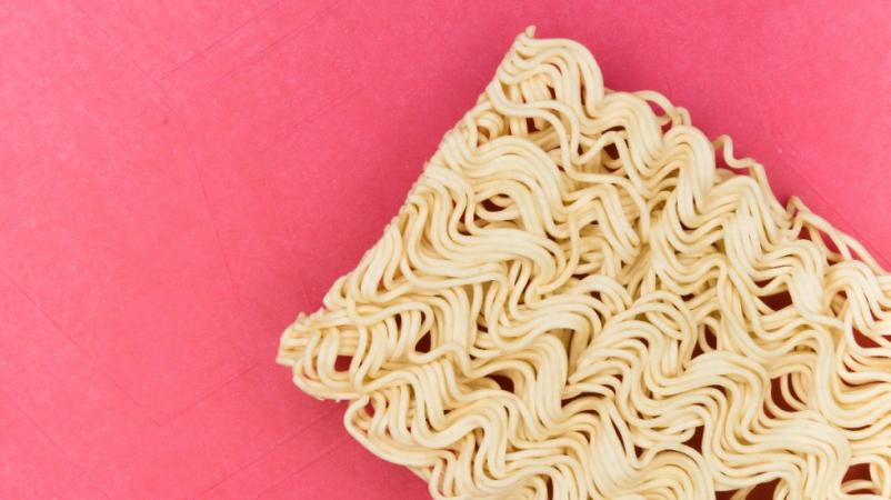 Arrasan con sopas Maruchan en supermercados tras anuncio de Profeco