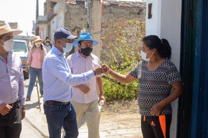 Dialoga Tlatehui con habitantes de la cabecera municipal de San Andrés Cholula