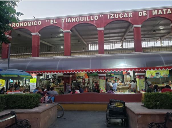 Regularán Tianguillo municipal de Izúcar