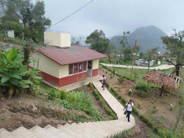 Por falta de infraestructura perdería recursos bachillerato de Tlaola