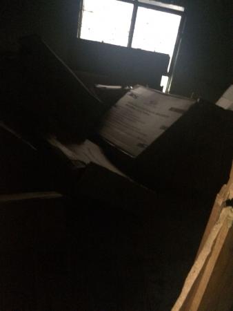 Incendian comité electoral de Tlaola por pugna PRI vs PAN image 5